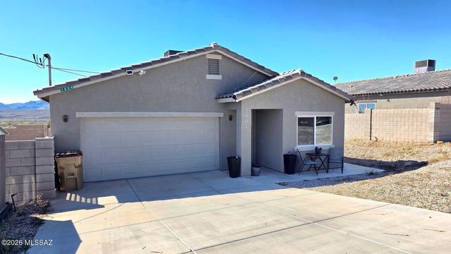 1804 Via Nueva Zelandia, Rio Rico, AZ 85648