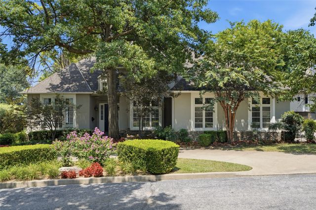 3661 S Lewis Avenue, Tulsa, OK 74105
