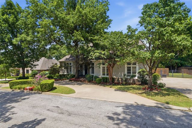 3661 S Lewis Avenue, Tulsa, OK 74105
