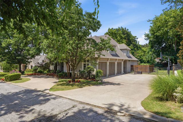 3661 S Lewis Avenue, Tulsa, OK 74105