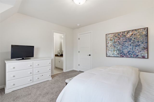 3661 S Lewis Avenue, Tulsa, OK 74105