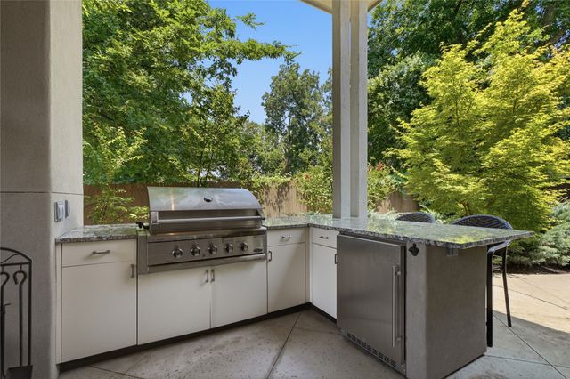 3661 S Lewis Avenue, Tulsa, OK 74105