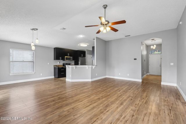 687 SCARLET VIEW Court, Orange Park, FL 32073