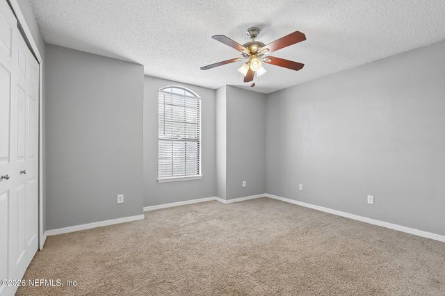 687 SCARLET VIEW Court, Orange Park, FL 32073