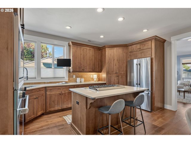 2130 Se LAMBERT St, Portland, OR 97202