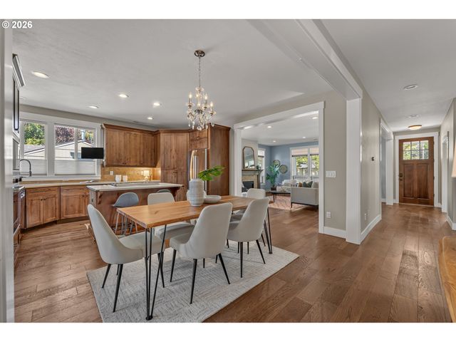 2130 Se LAMBERT St, Portland, OR 97202