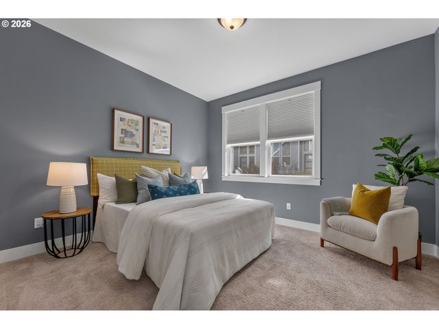 2130 Se LAMBERT St, Portland, OR 97202