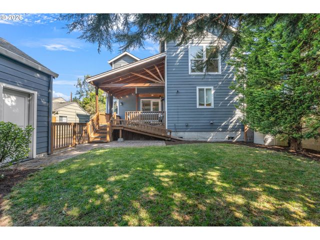 2130 Se LAMBERT St, Portland, OR 97202