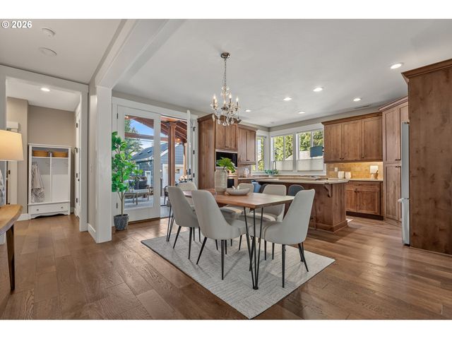 2130 Se LAMBERT St, Portland, OR 97202
