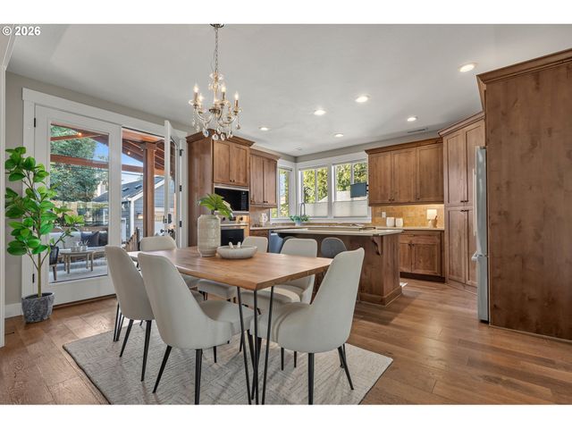 2130 Se LAMBERT St, Portland, OR 97202