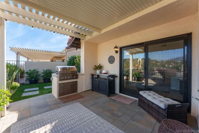 17663 Caminito Hercuba, San Diego, CA 92128