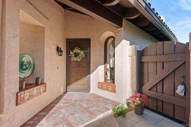 17663 Caminito Hercuba, San Diego, CA 92128