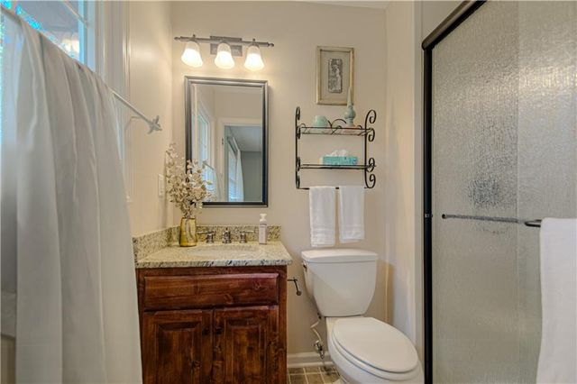 5901 W 87th Terrace, Overland Park, KS 66207