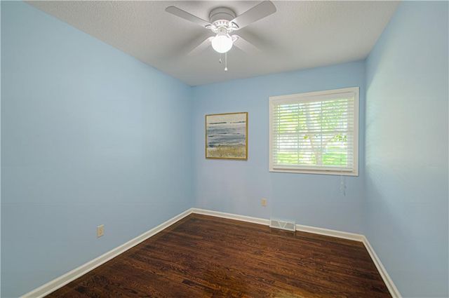 5901 W 87th Terrace, Overland Park, KS 66207
