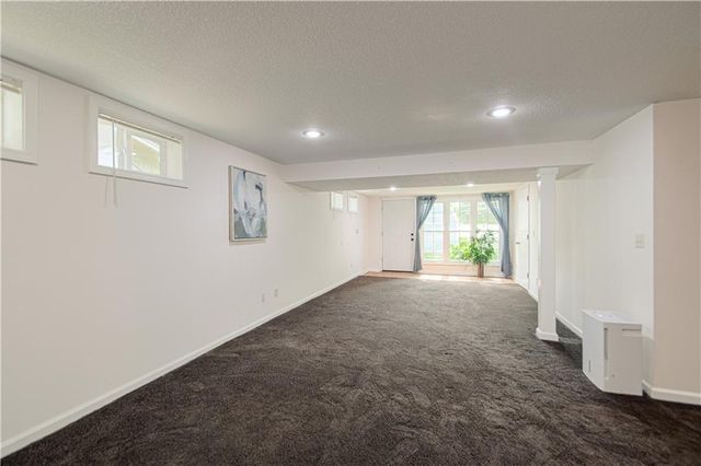 5901 W 87th Terrace, Overland Park, KS 66207