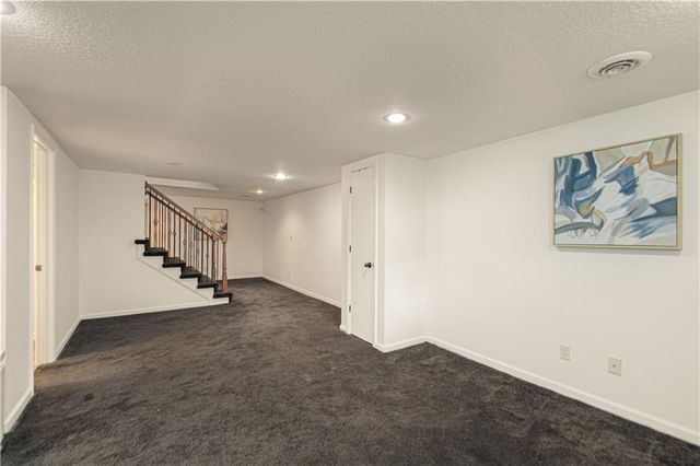 5901 W 87th Terrace, Overland Park, KS 66207