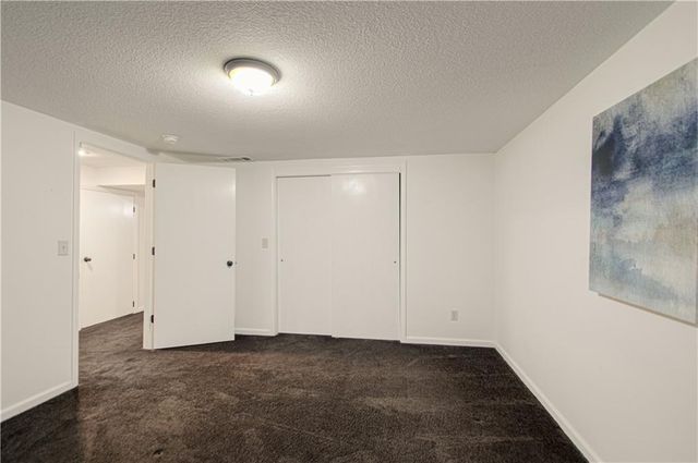 5901 W 87th Terrace, Overland Park, KS 66207