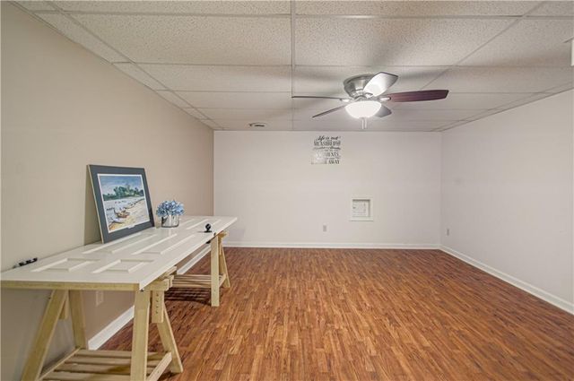 5901 W 87th Terrace, Overland Park, KS 66207