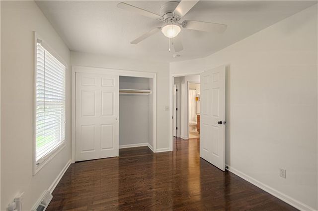 5901 W 87th Terrace, Overland Park, KS 66207