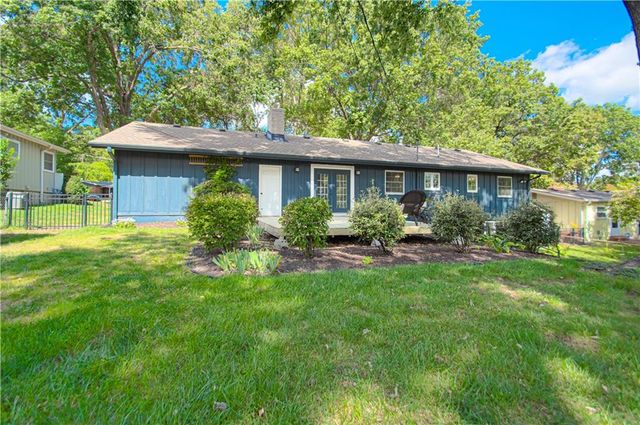 5901 W 87th Terrace, Overland Park, KS 66207