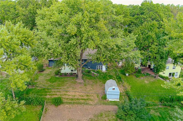 5901 W 87th Terrace, Overland Park, KS 66207