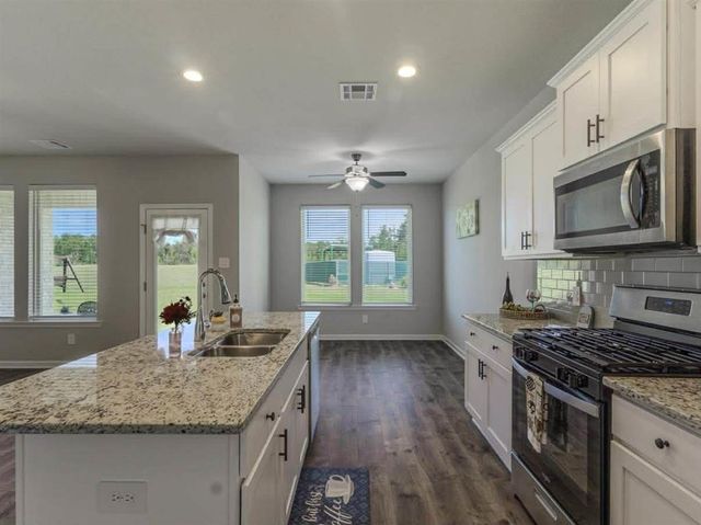 1701 Sawgrass Dr Drive, Westlake, LA 70669