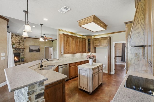 799 Vz County Road 2604, Mabank, TX 75147