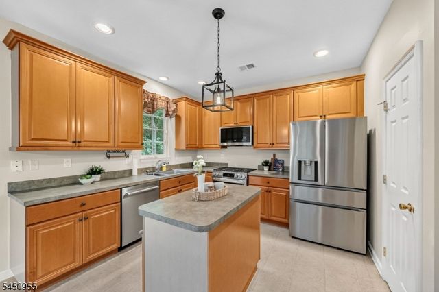 110 Jackson Ave, Montgomery Twp., NJ 08540