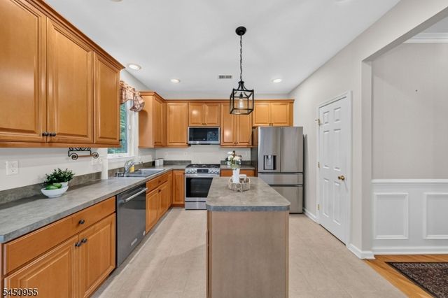 110 Jackson Ave, Montgomery Twp., NJ 08540
