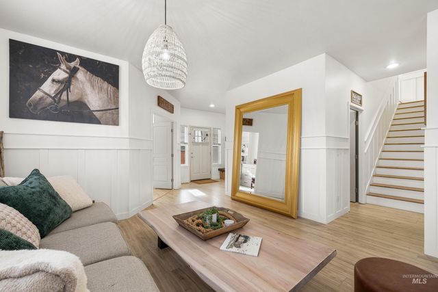 6286 E Gateway Ct, Boise, ID 83716