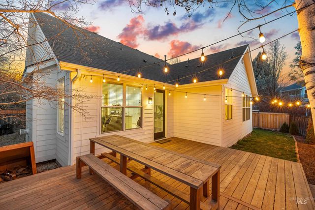 6286 E Gateway Ct, Boise, ID 83716