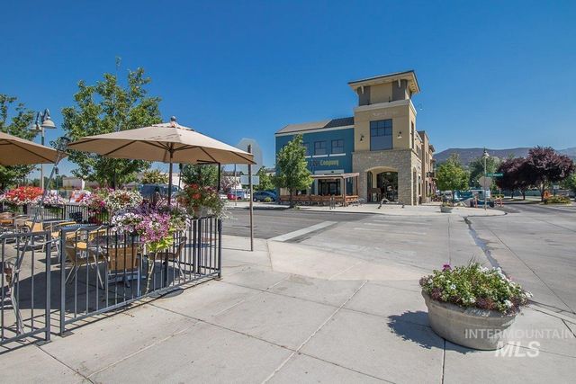 6286 E Gateway Ct, Boise, ID 83716