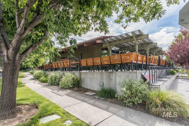 6286 E Gateway Ct, Boise, ID 83716