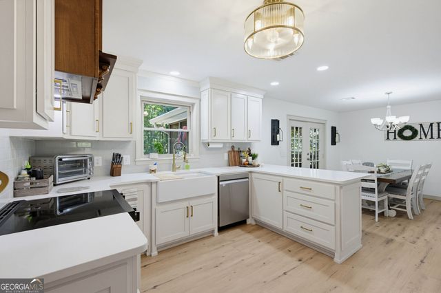 3744 Tanners Mill Road, Gainesville, GA 30507