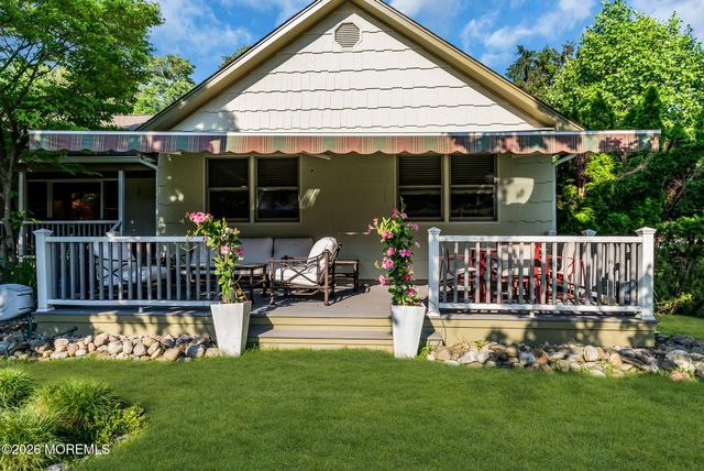 19 Springhouse Road, Ocean Twp, NJ 07712