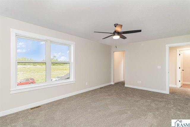 811 Viburnum Street, Belle Plaine, MN 56011