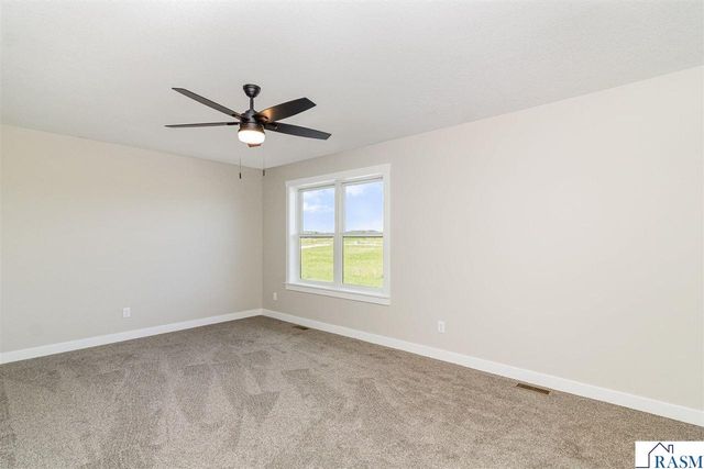 811 Viburnum Street, Belle Plaine, MN 56011