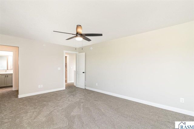 811 Viburnum Street, Belle Plaine, MN 56011