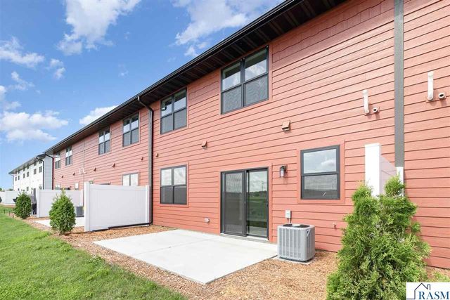 811 Viburnum Street, Belle Plaine, MN 56011