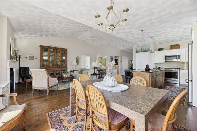 55 Morningside Drive, North Kingstown, RI 02852