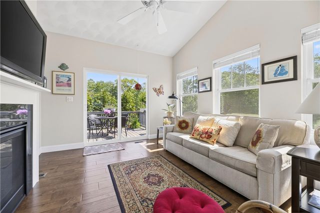 55 Morningside Drive, North Kingstown, RI 02852