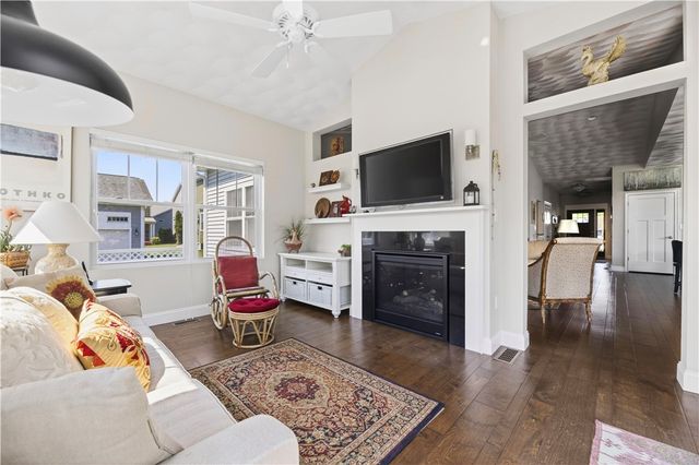 55 Morningside Drive, North Kingstown, RI 02852