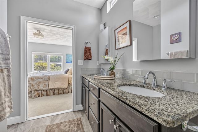 55 Morningside Drive, North Kingstown, RI 02852
