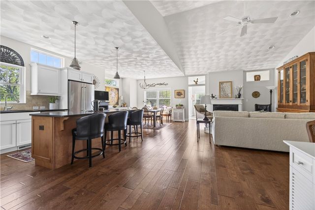 55 Morningside Drive, North Kingstown, RI 02852