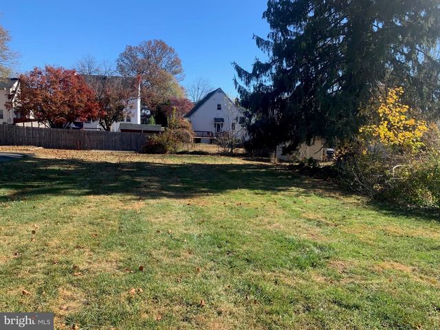 4 MAIN AVE, Wilmington, DE 19804