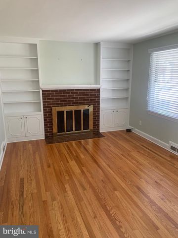 4 MAIN AVE, Wilmington, DE 19804
