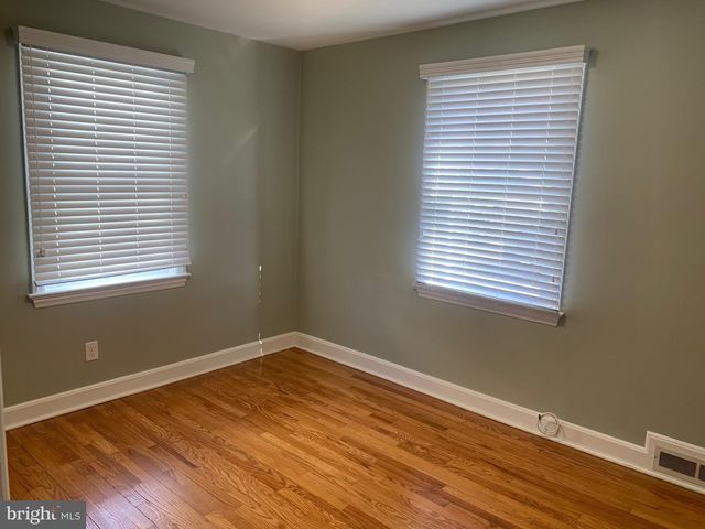 4 MAIN AVE, Wilmington, DE 19804