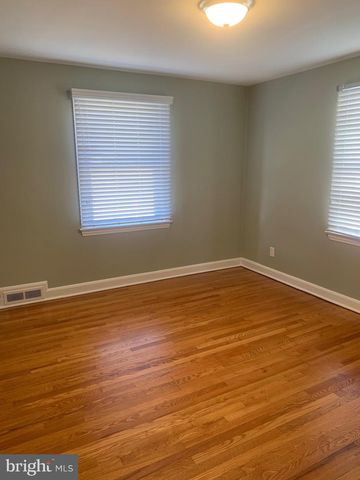 4 MAIN AVE, Wilmington, DE 19804