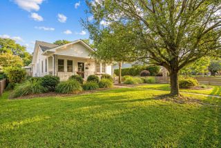 39 Riverdale Drive, Charleston, SC 29407