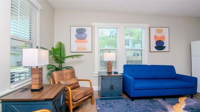 213 W WARREN AVENUE, Tampa, FL 33602